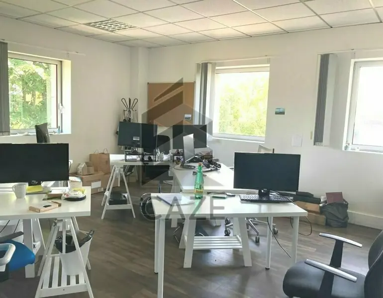 BUREAUX A LOUER - PESSAC - PROCHE ROCADE