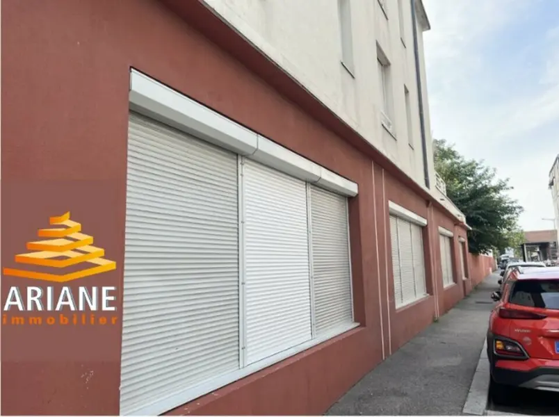 Bureaux/local commercial à louer Oullins 650 m2