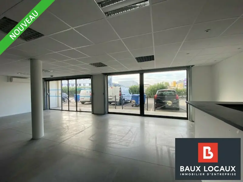 A louer Local commercial  440m² Avignon