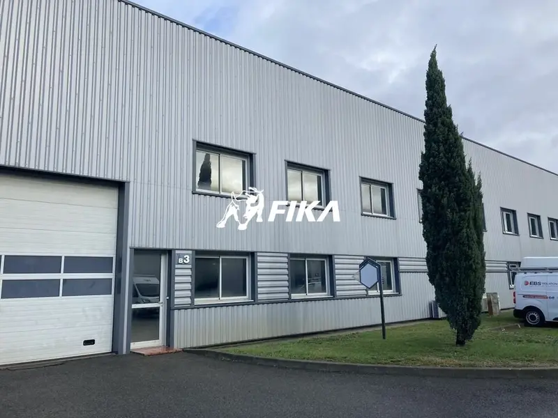 A LOUER BUREAUX 175 m² (31100) TOULOUSE