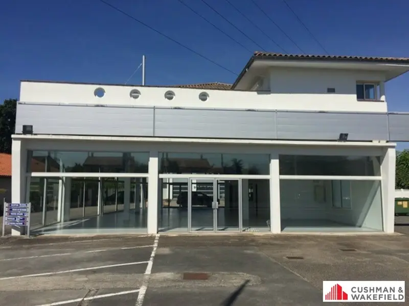 A vendre Local commercial  530m² Pessac