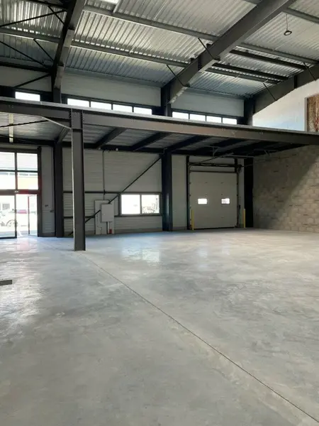 A louer Locaux d'activité 565m² Dagneux