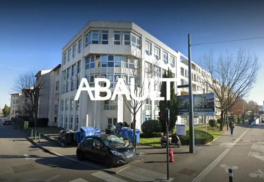 A LOUER BUREAUX  227 M² ENVIRON TOULOUSE ARENES