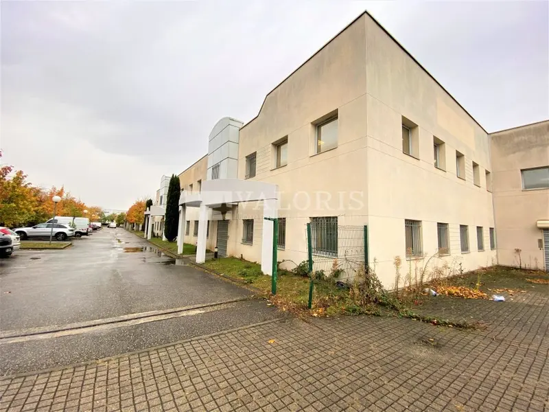 A vendre Bureaux 326m² Saint-Priest