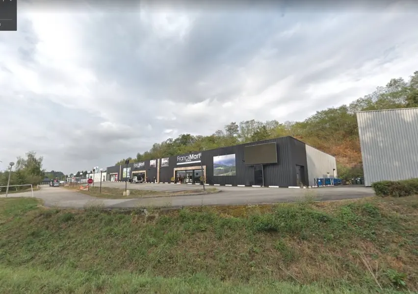 A louer Local commercial  900m² Limoges