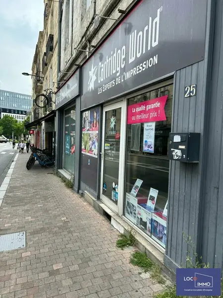 A vendre Local commercial  70m² Bordeaux