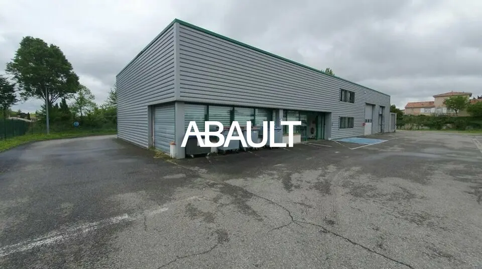 A VENDRE AUZEVILLE LOCAL D'ACTIVITES D'UNE SURFACE D'ENVIRON 500 M²   