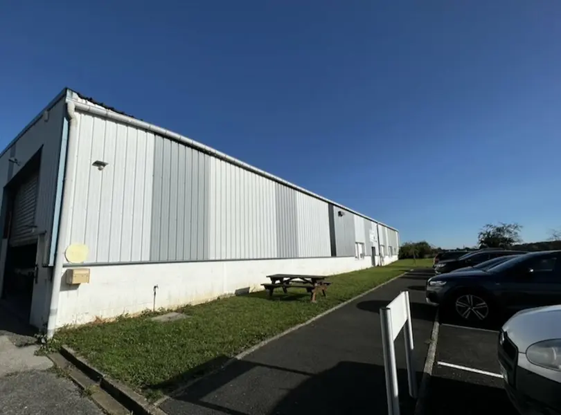 A vendre Locaux d'activité 900m² Beauvais