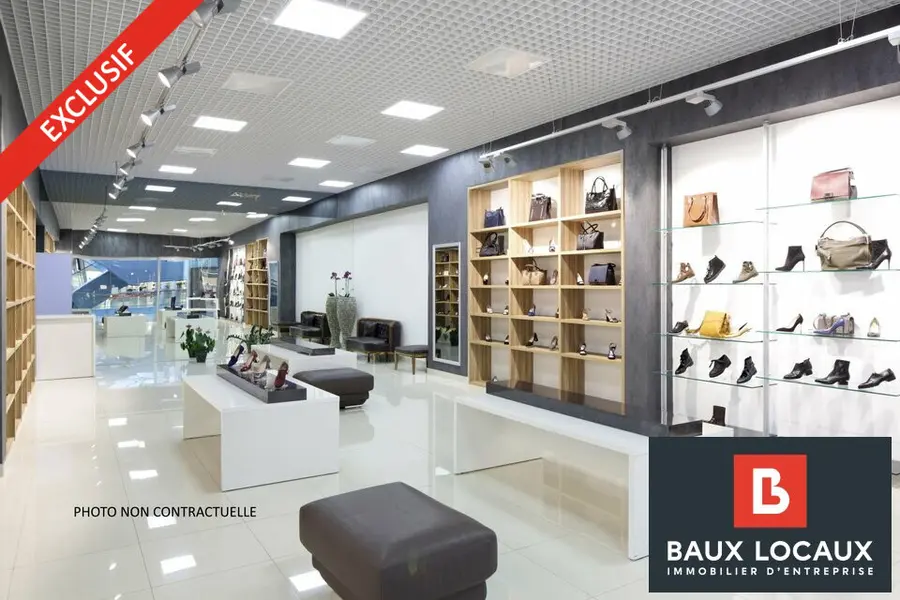 BEL EMPLACEMENT COMMERCE CARPENTRAS 