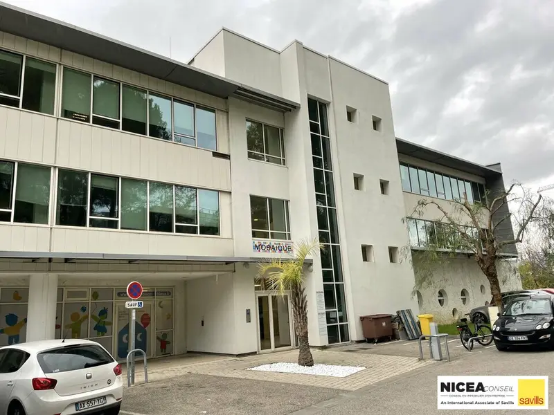 A louer Bureaux 148m² Cagnes-sur-Mer