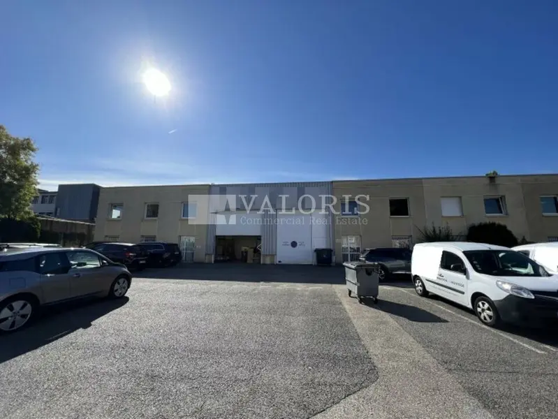 A louer Locaux d'activité 723m² Villeurbanne