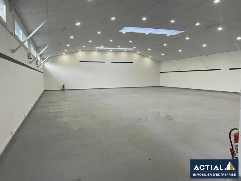 A louer Locaux d'activité 360m² Nantes