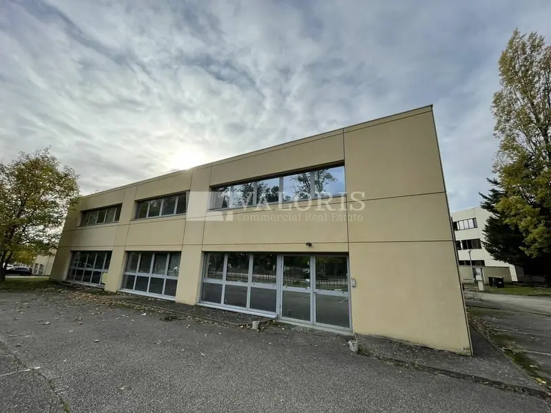 A louer Bureaux 563.41m² Saint-Didier-au-Mont-d'Or