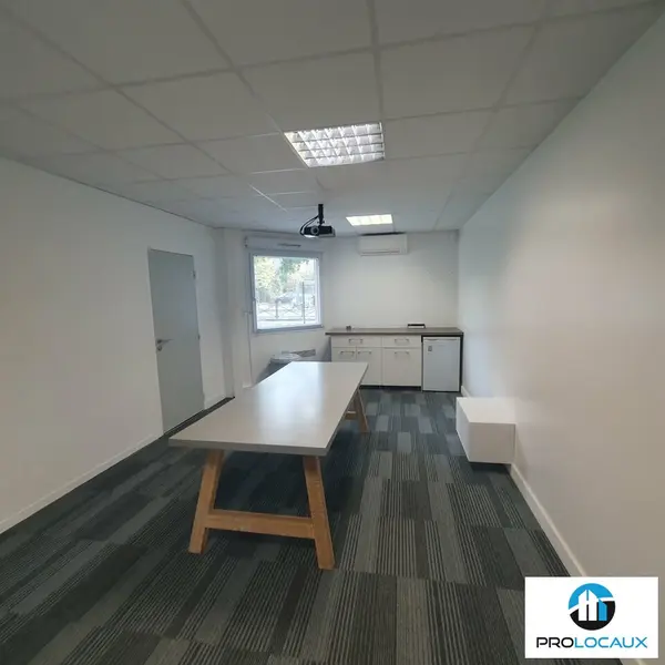 A louer Bureaux 139m² Eybens