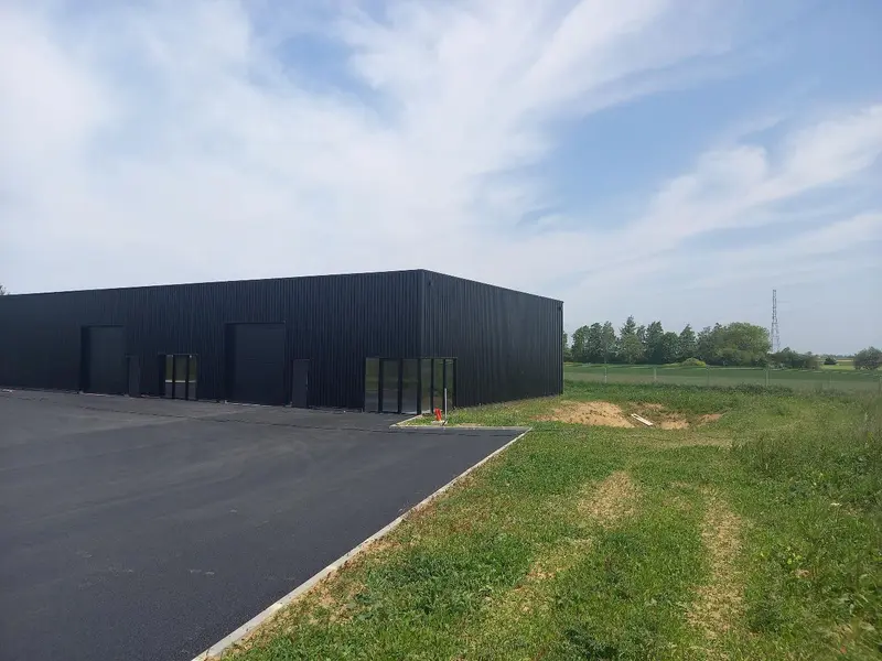 A louer Locaux d'activité 307m² Cuverville