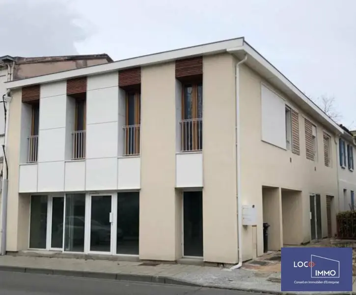 A vendre Local commercial  106m² Gujan-Mestras