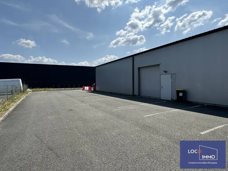 A vendre Locaux d'activité 320m² Saint-Jean-d'Illac