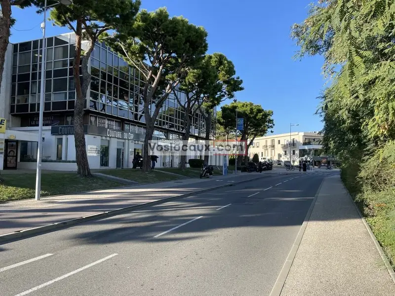 À louer :  bureau de 140 m² - proche CAP 3000 SAINT LAURENT DU VAR