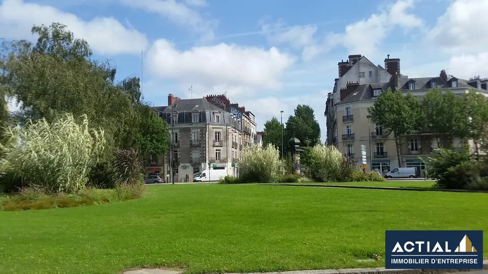 aNANTES CENTRE ILE DE NANTES REPUBLIQUE