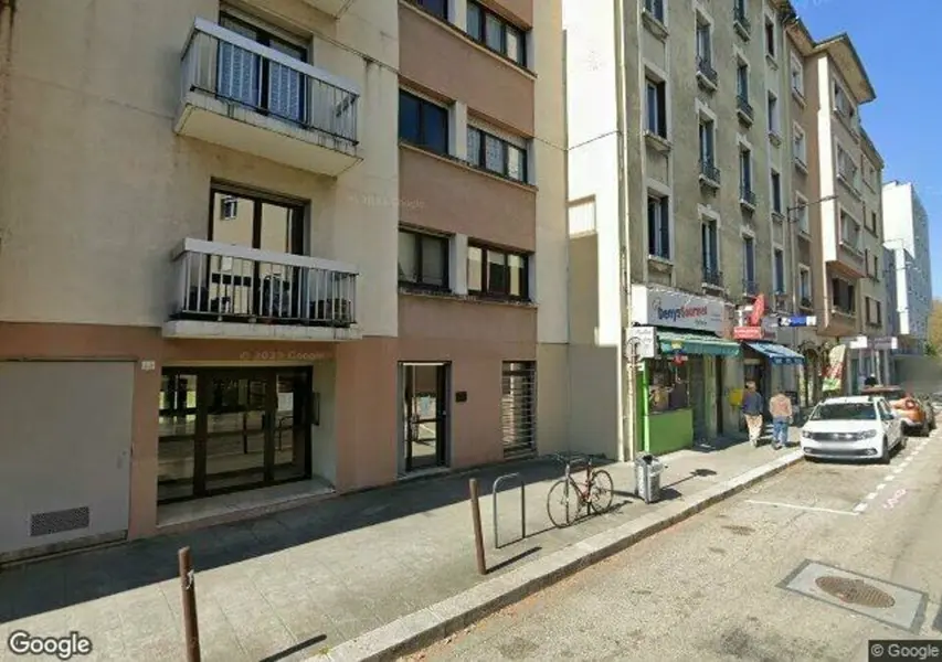 A vendre Local commercial  54m² Grenoble