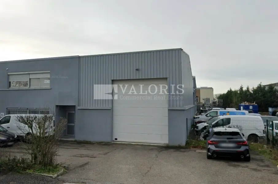 A louer Locaux d'activité 350m² Chassieu