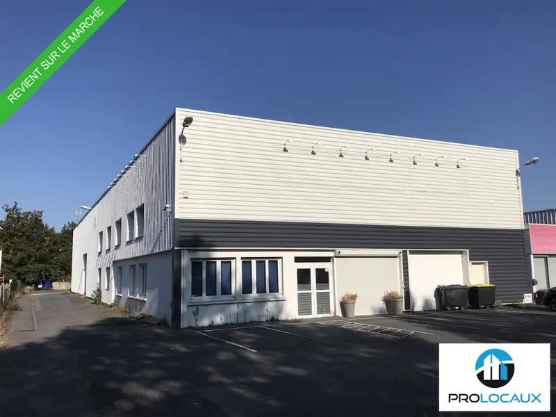 A louer Locaux d'activité 215m² Creil