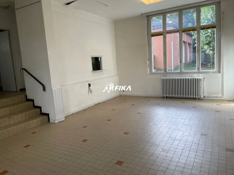 A VENDRE BUREAUX 135 m² - (31500) TOULOUSE