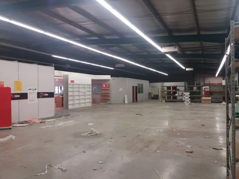 A louer Locaux d'activité 906m² Grenoble