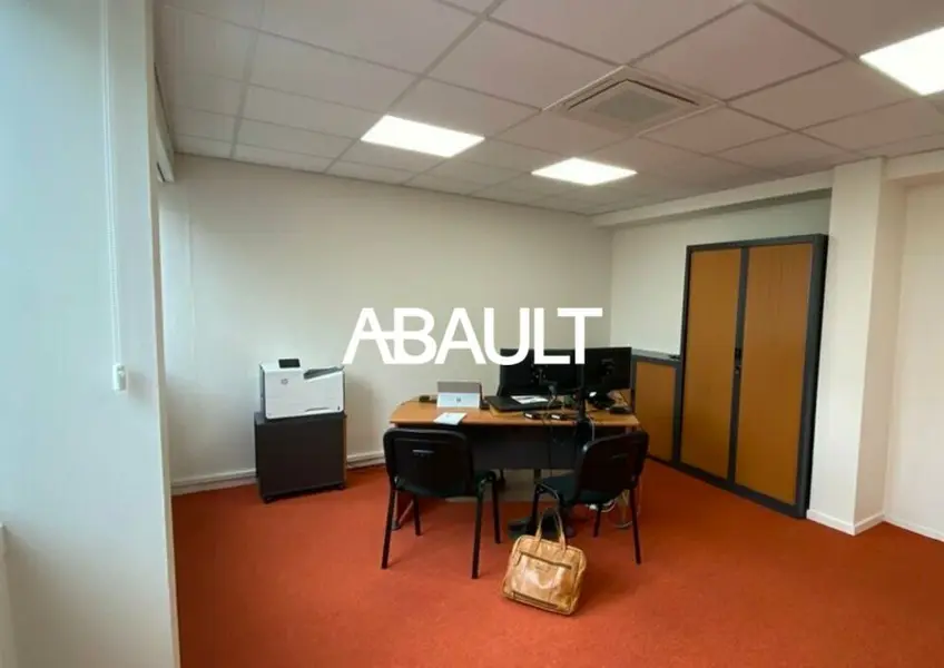 BORDEAUX A LOUER BUREAUX PARFAIT ETAT 99M² ENVIRON