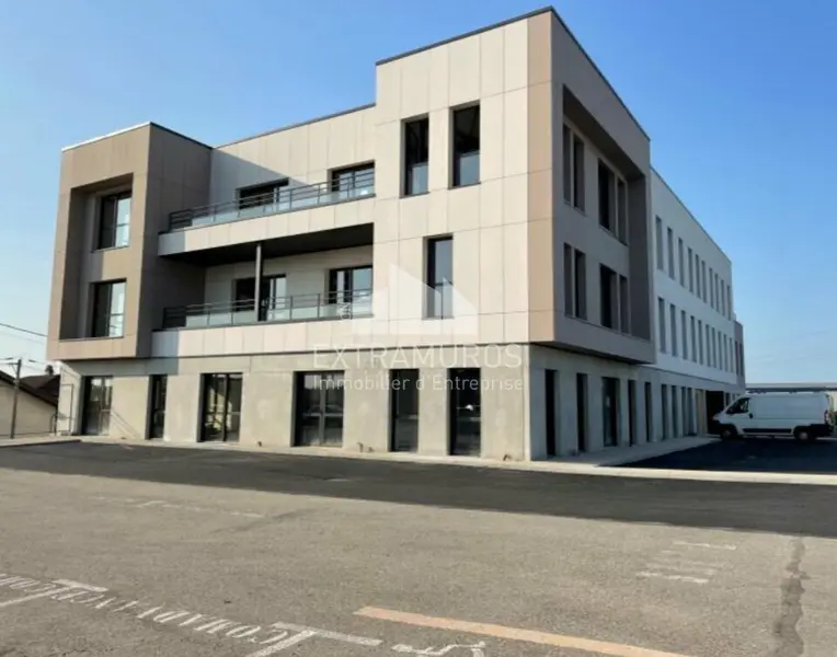 Bureaux neufs de 82 à 273m² à Vendre ou Louer sur Limas 